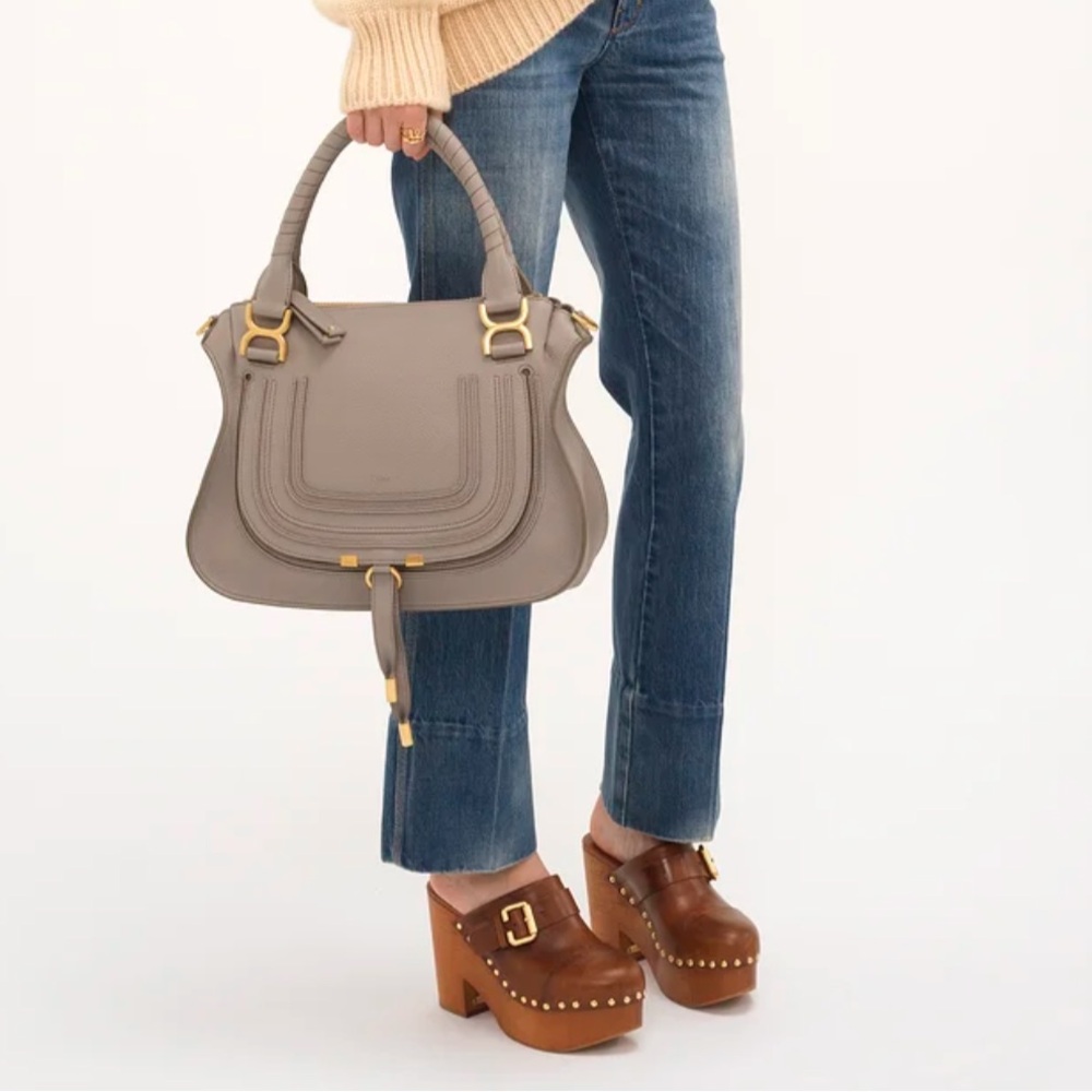 Chloe Medium Marcie Bag in Grained Leather Cashmere Grey